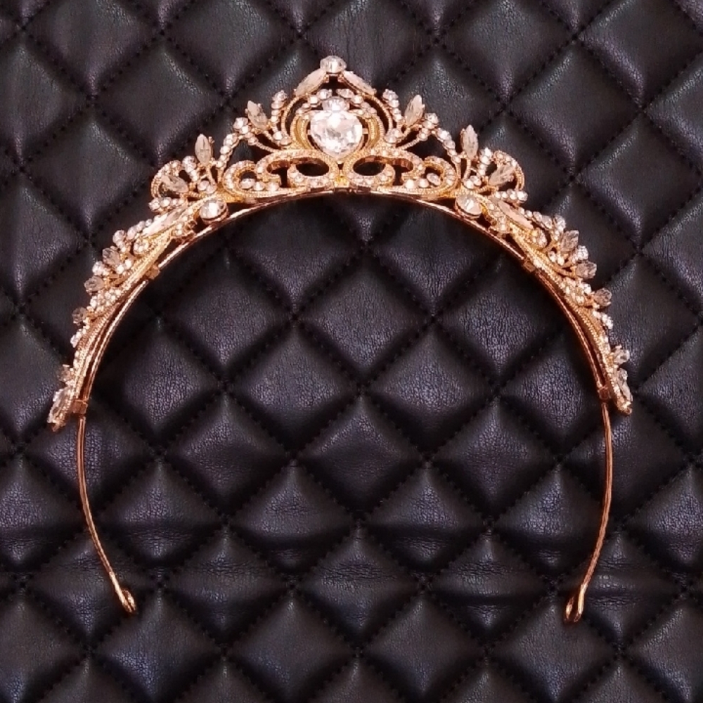 Elegant Gold Tiara